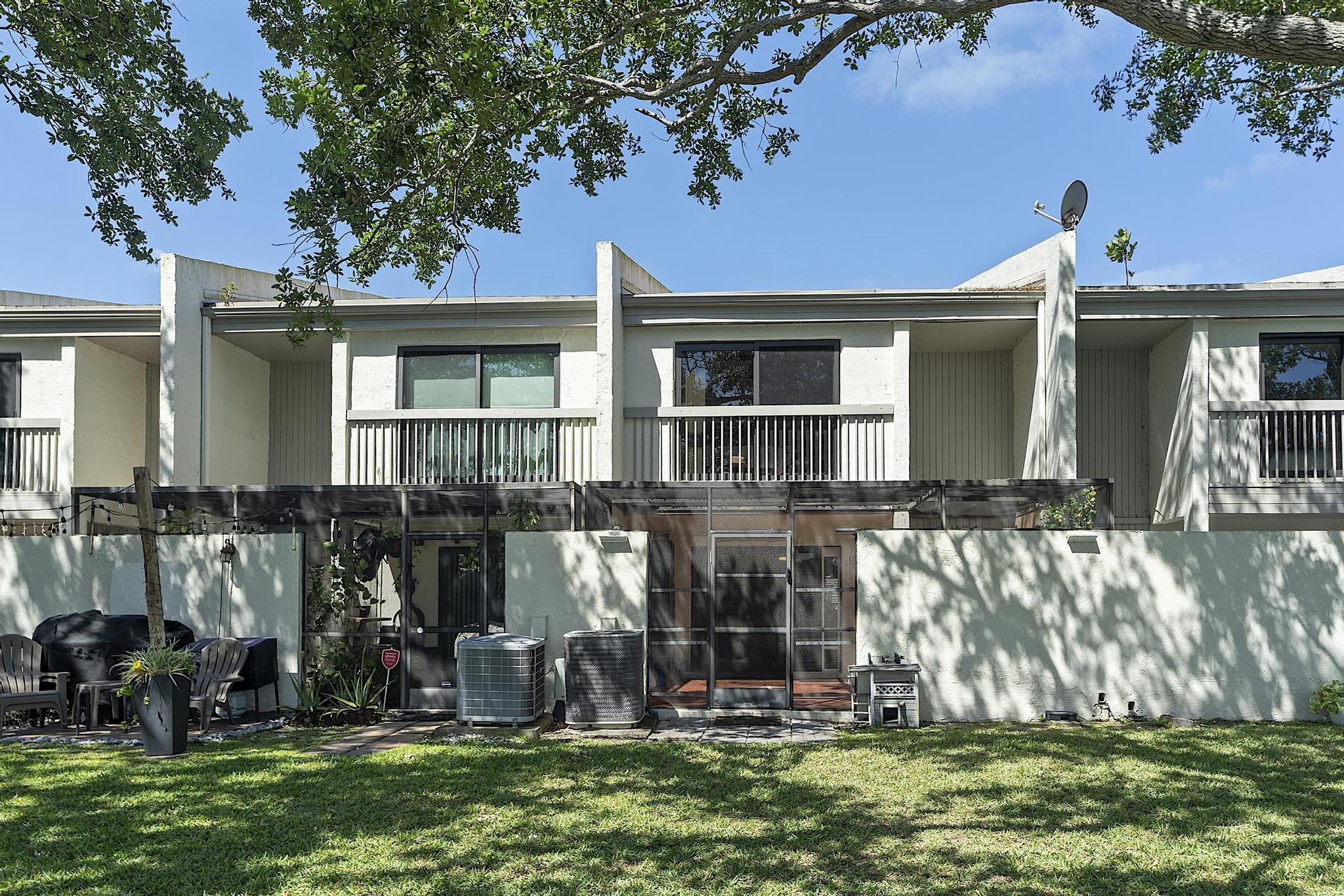 WESTVIEW CONDOMINIUM NO EIGHT - Residential