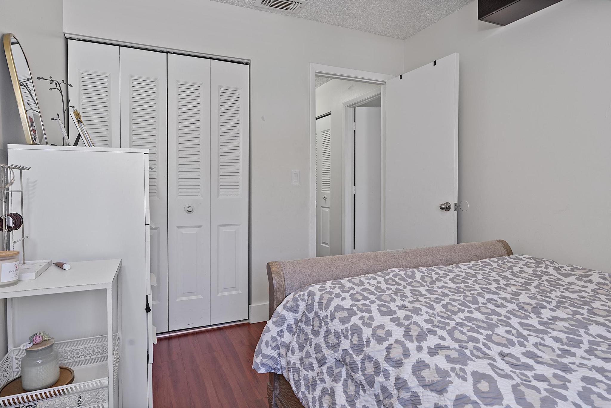 WESTVIEW CONDOMINIUM NO EIGHT - Residential