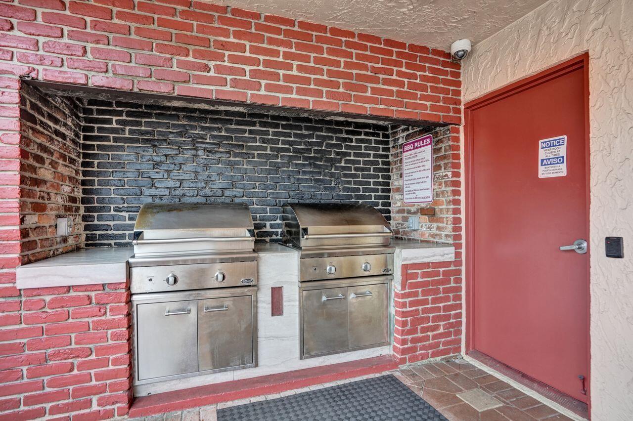 ORIOLE GOLF & TENNIS CLUB CONDO - Residential