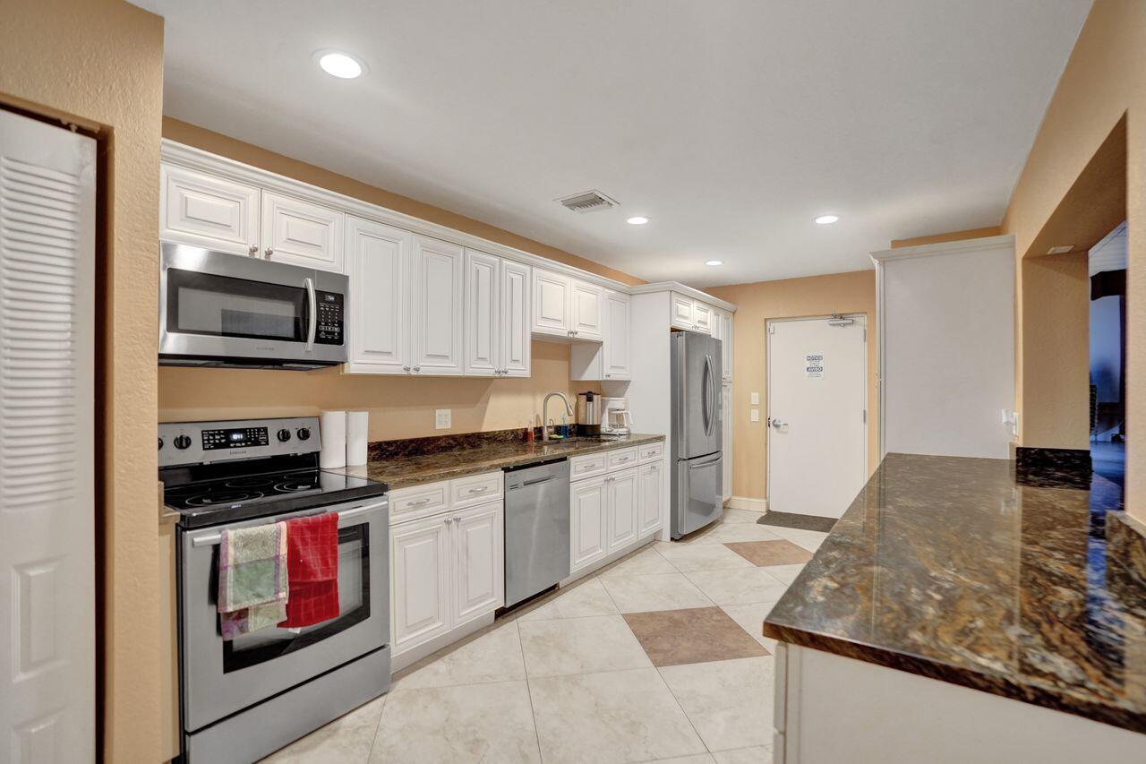 ORIOLE GOLF & TENNIS CLUB CONDO - Residential