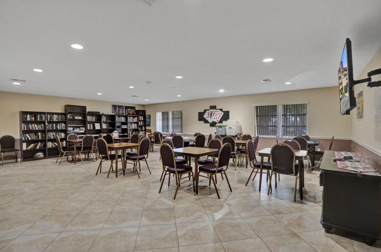 ORIOLE GOLF & TENNIS CLUB CONDO - Residential