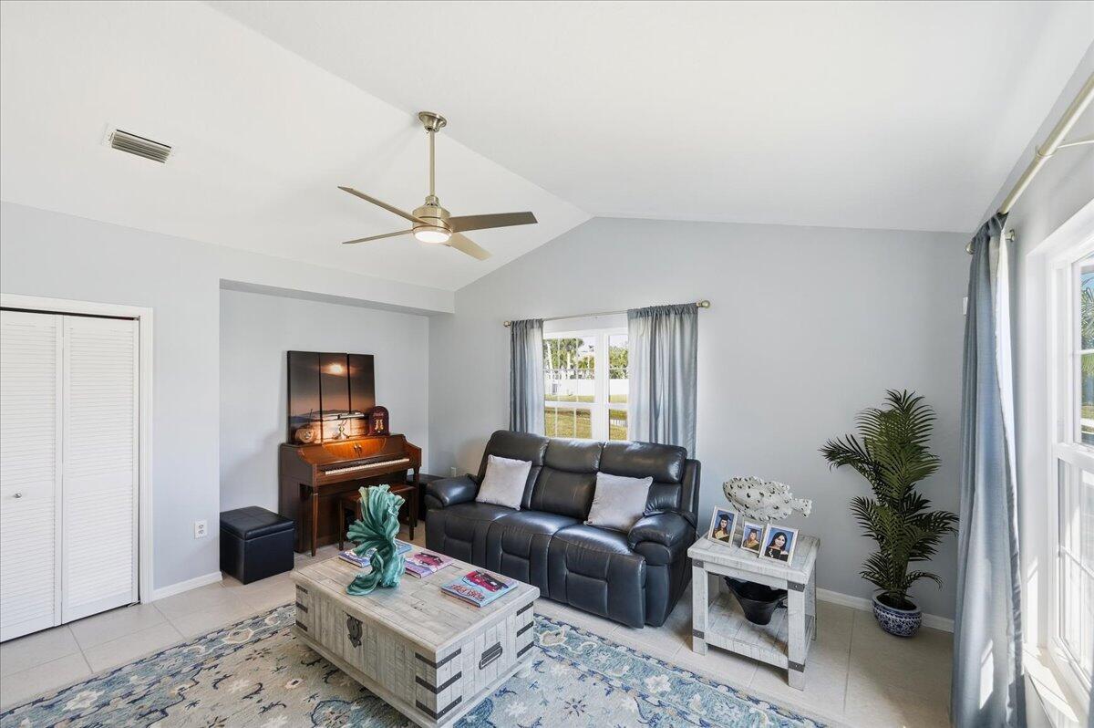 ''''''TOWN OF CONCORD CONDO, THE'''''' - Residential