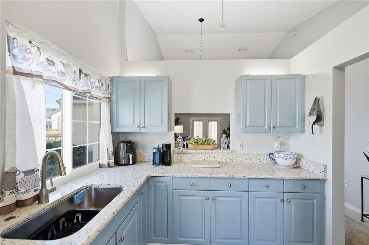 ''''''TOWN OF CONCORD CONDO, THE'''''' - Residential