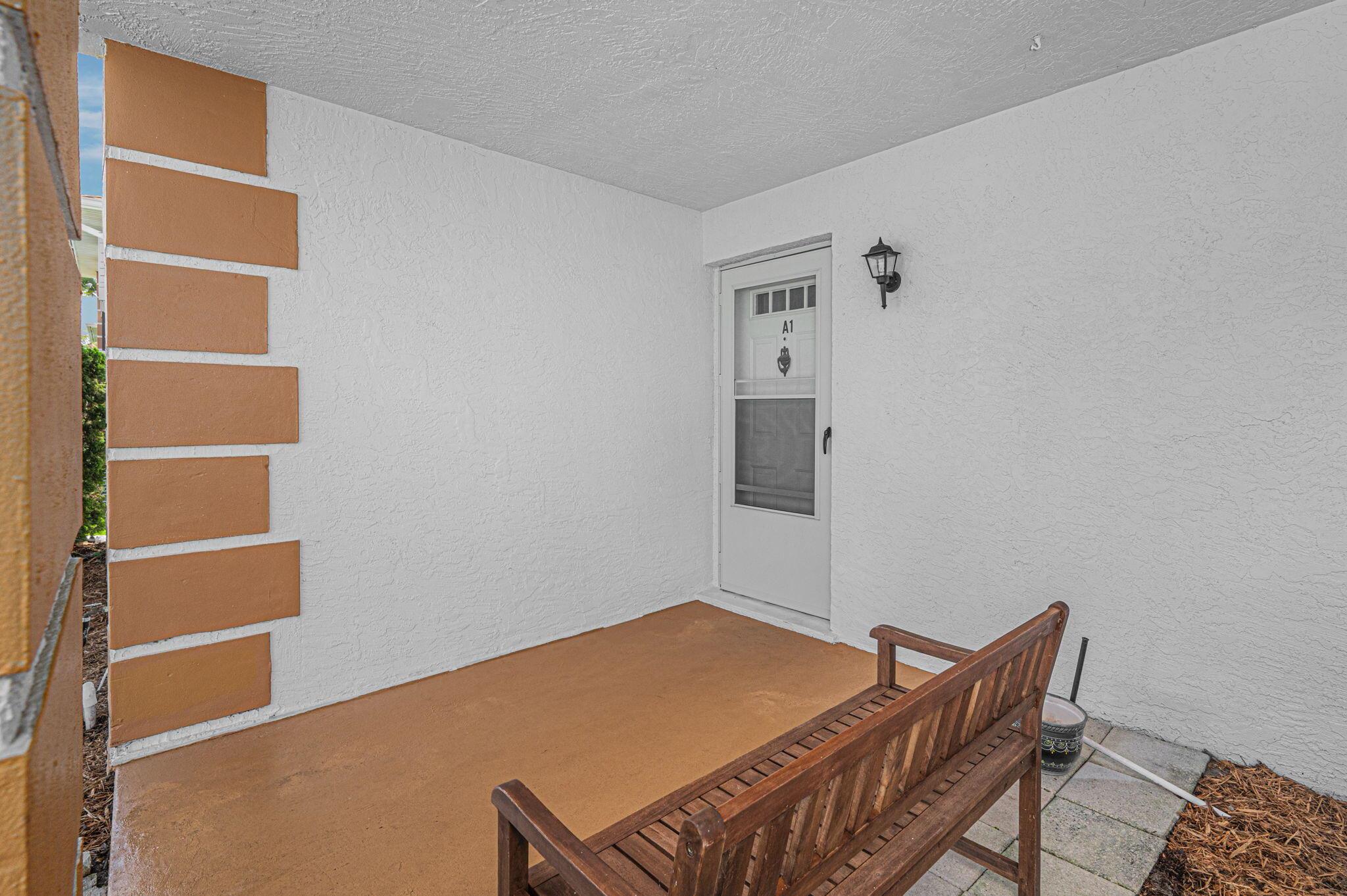 1221 S Lakes End Drive 1, Fort Pierce, FL, 34982/$172,000 3 1221 S Lakes End Drive 1