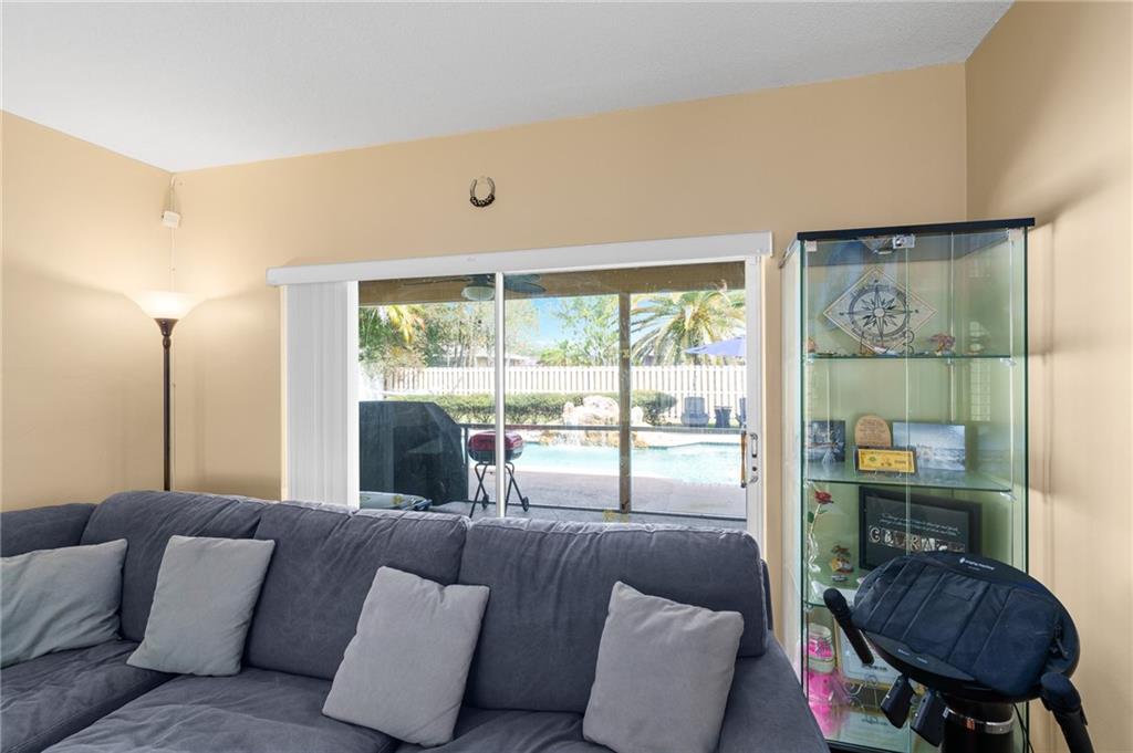 Mirror Lake Estates Sec F - Residential