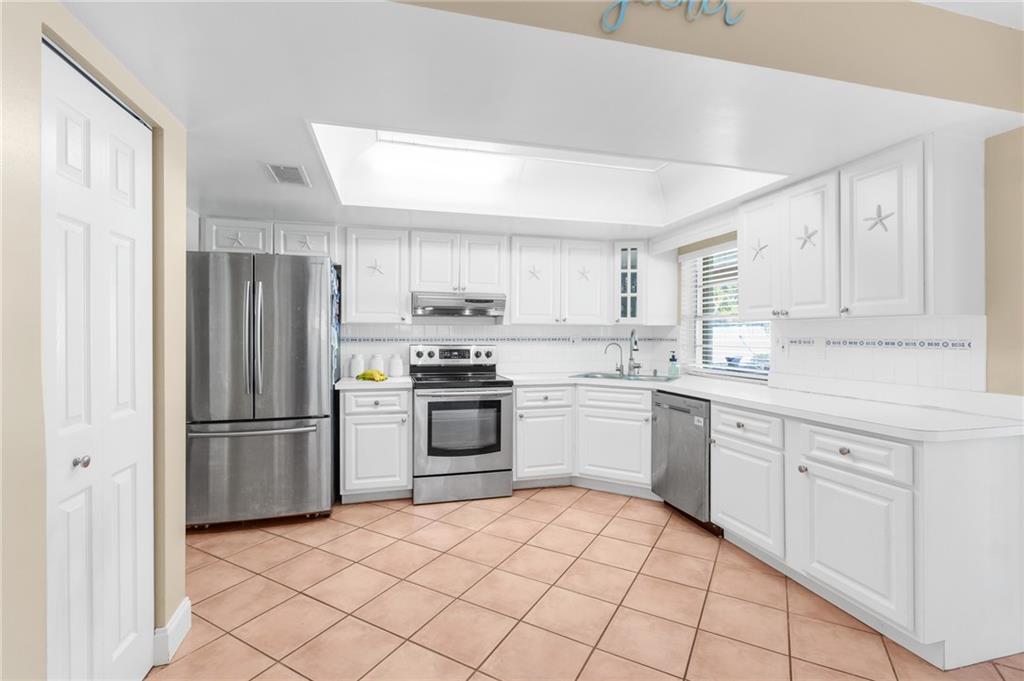 Mirror Lake Estates Sec F - Residential