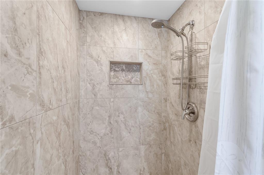 Mirror Lake Estates Sec F - Residential