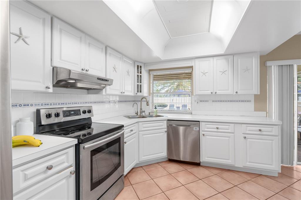Mirror Lake Estates Sec F - Residential