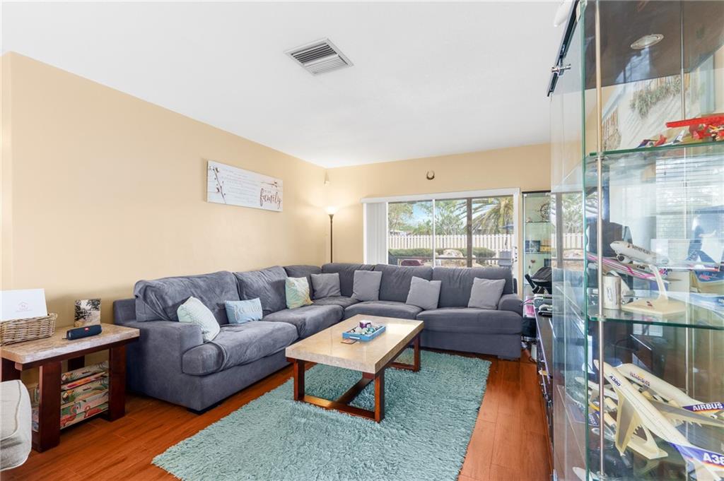 Mirror Lake Estates Sec F - Residential