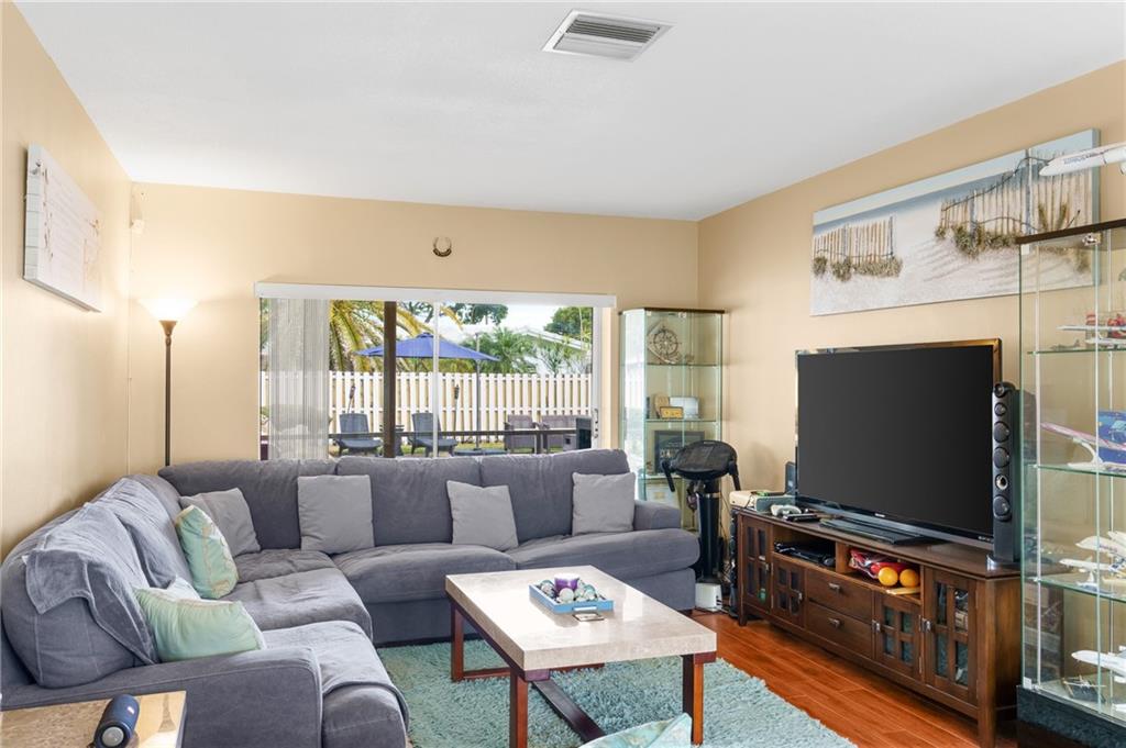 Mirror Lake Estates Sec F - Residential