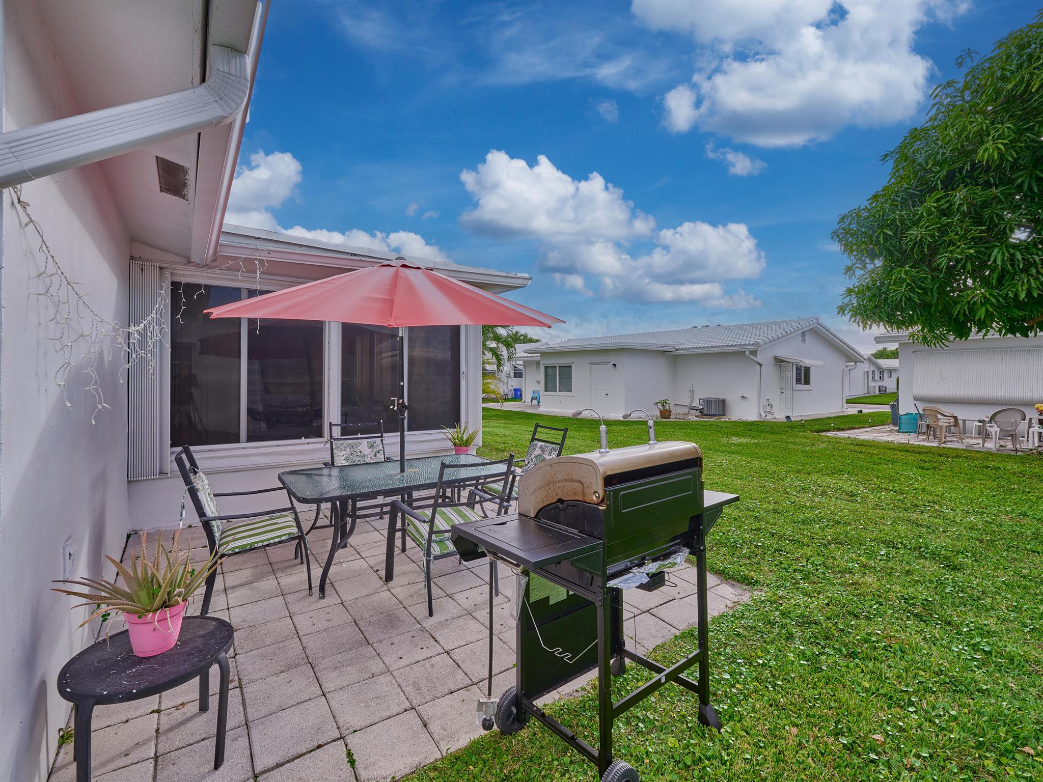 PALM BEACH LEISUREVILLE S - Residential Lease