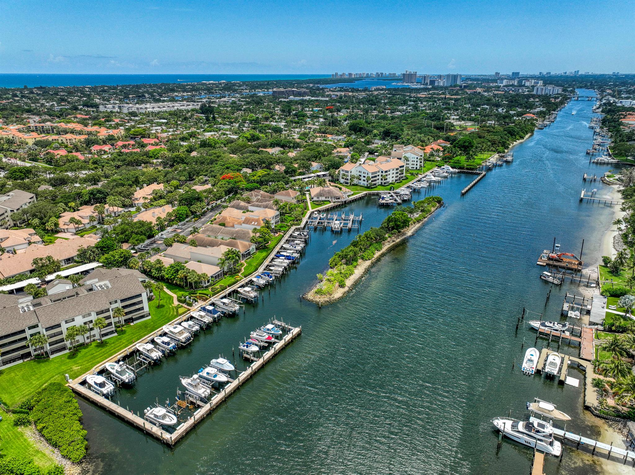 Oak Harbour Condo - Residential