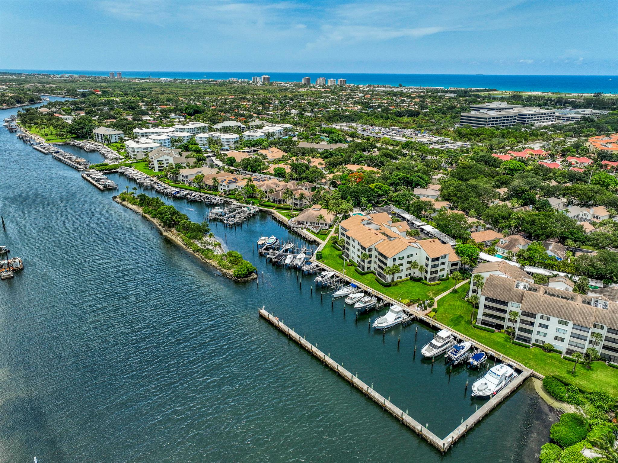 Oak Harbour Condo - Residential