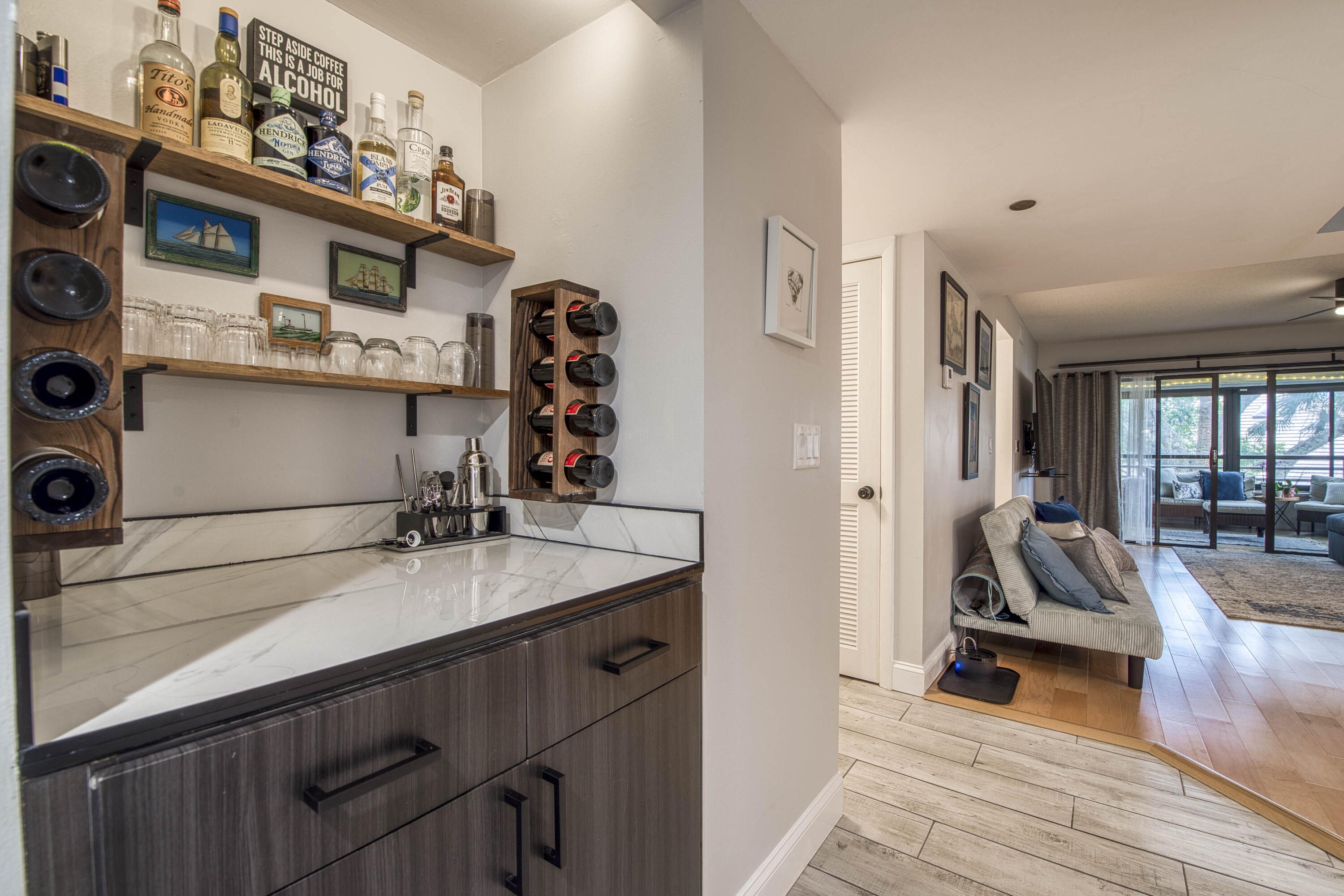 Oak Harbour Condo - Residential