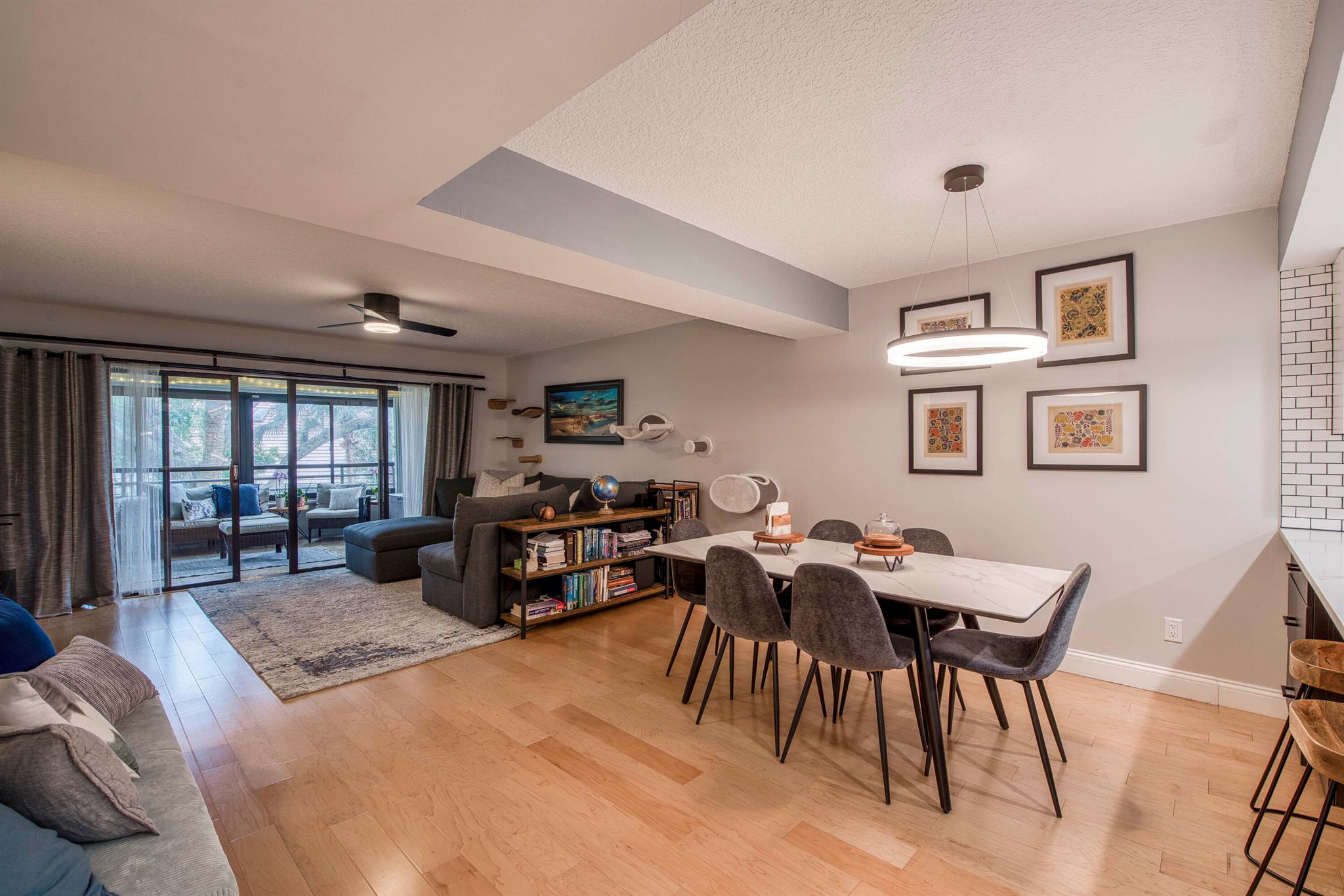 325 Oak Harbour Drive