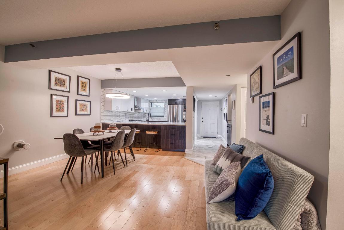 Oak Harbour Condo - Residential