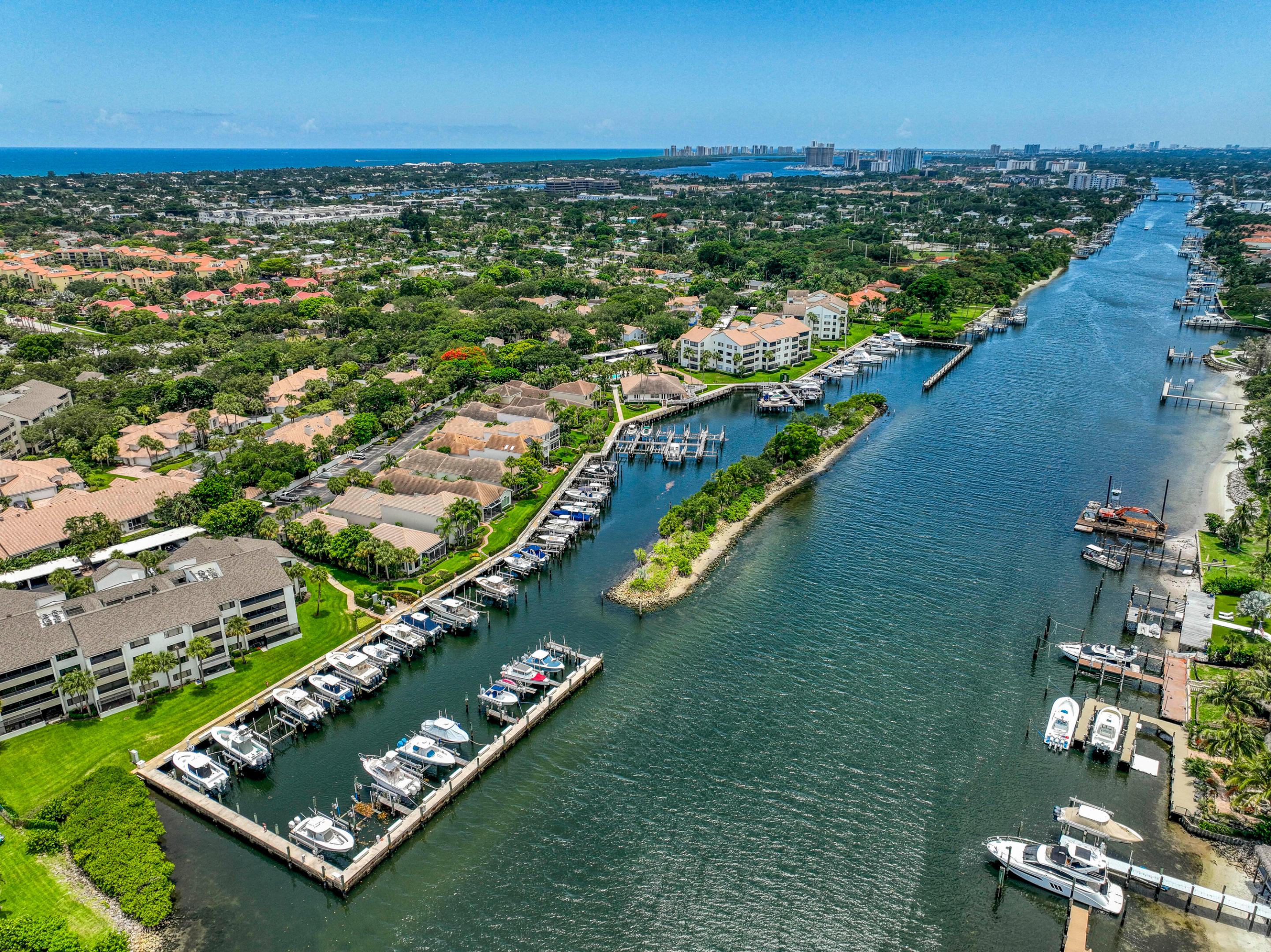 Oak Harbour Condo - Residential