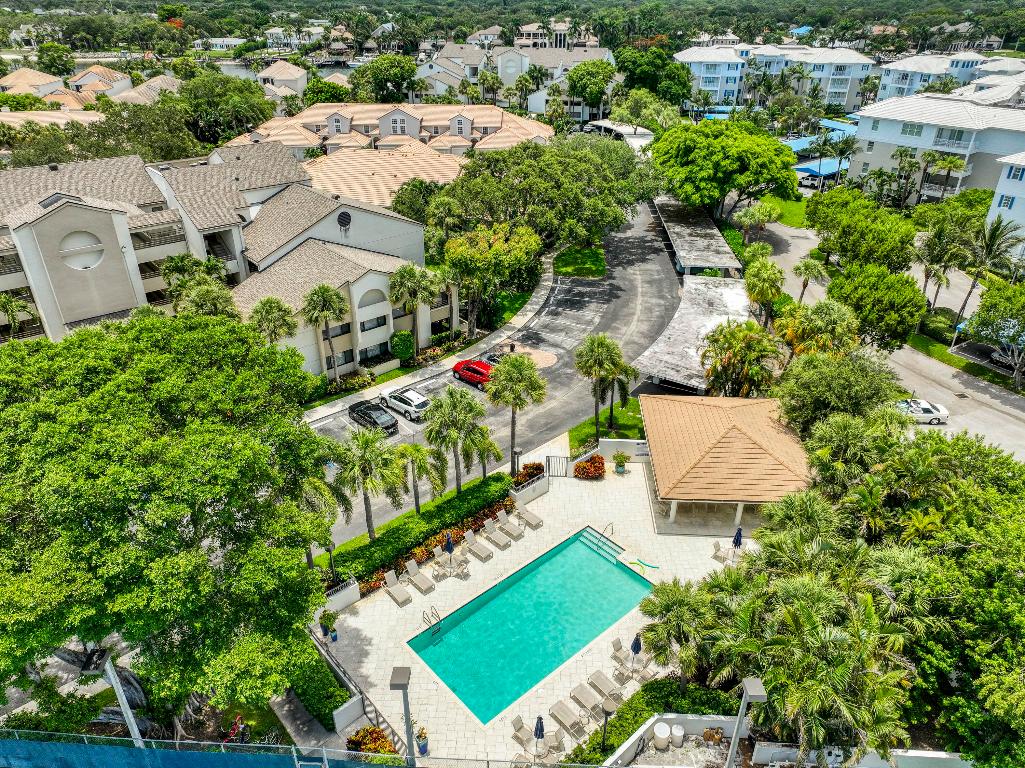 Oak Harbour Condo - Residential