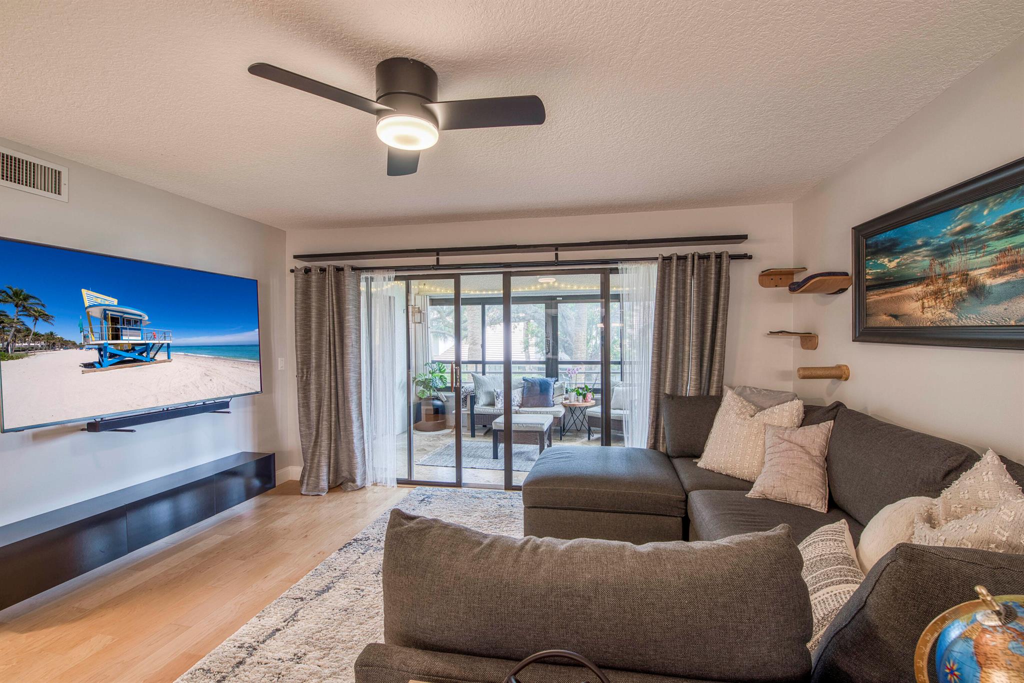325 Oak Harbour Drive