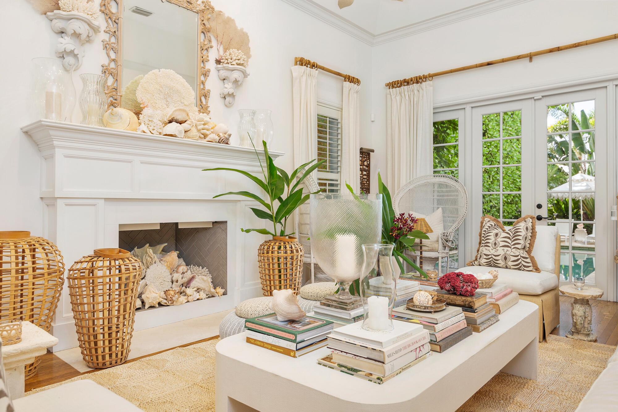 EDGEWATER - Residential