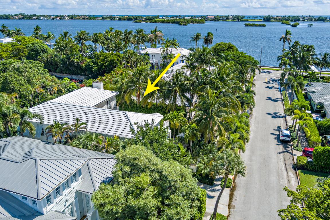 EDGEWATER - Residential