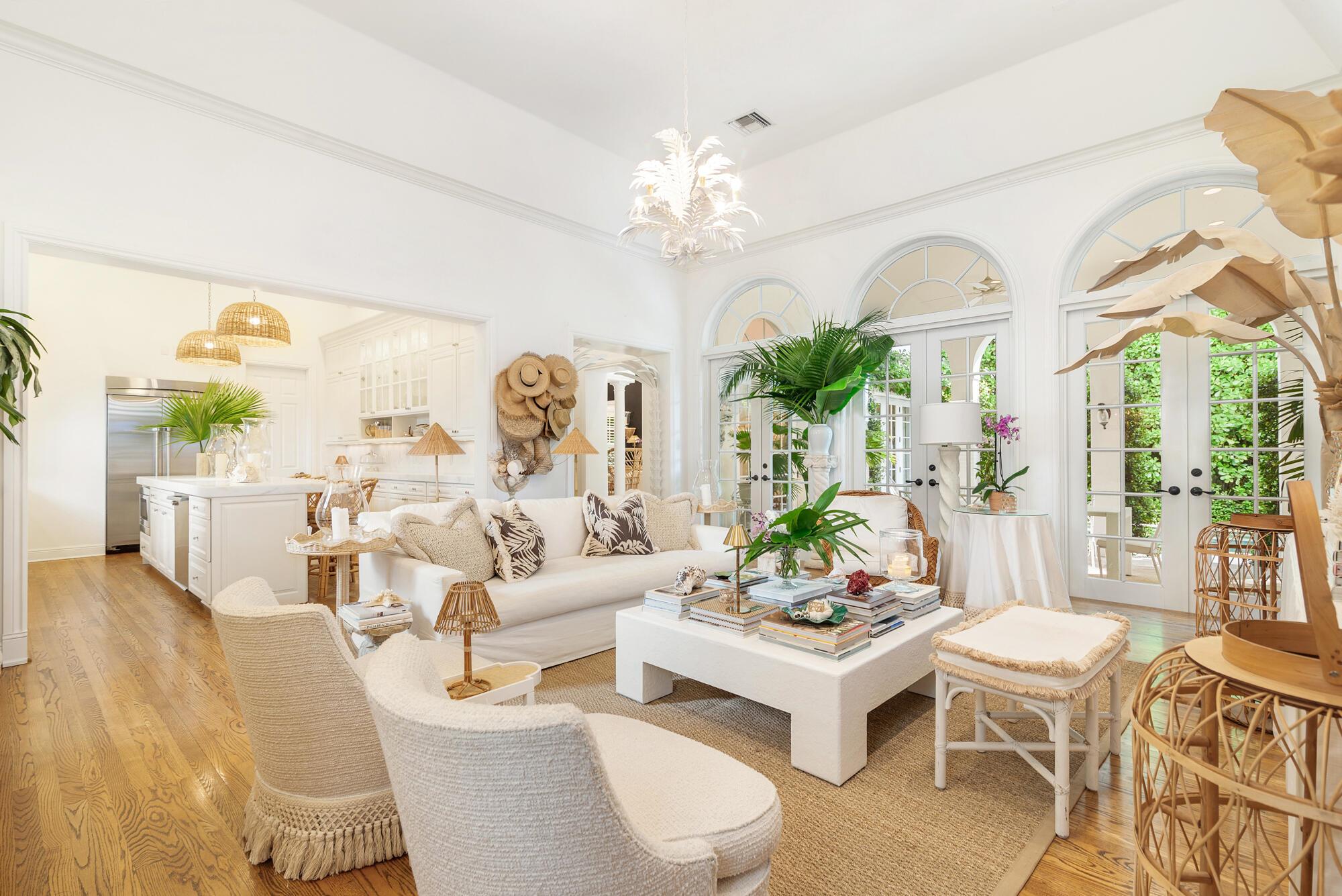 EDGEWATER - Residential