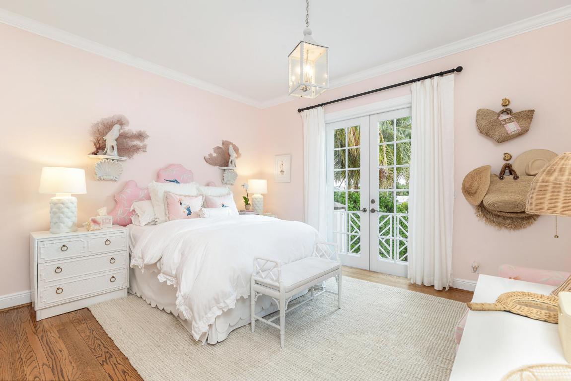 EDGEWATER - Residential