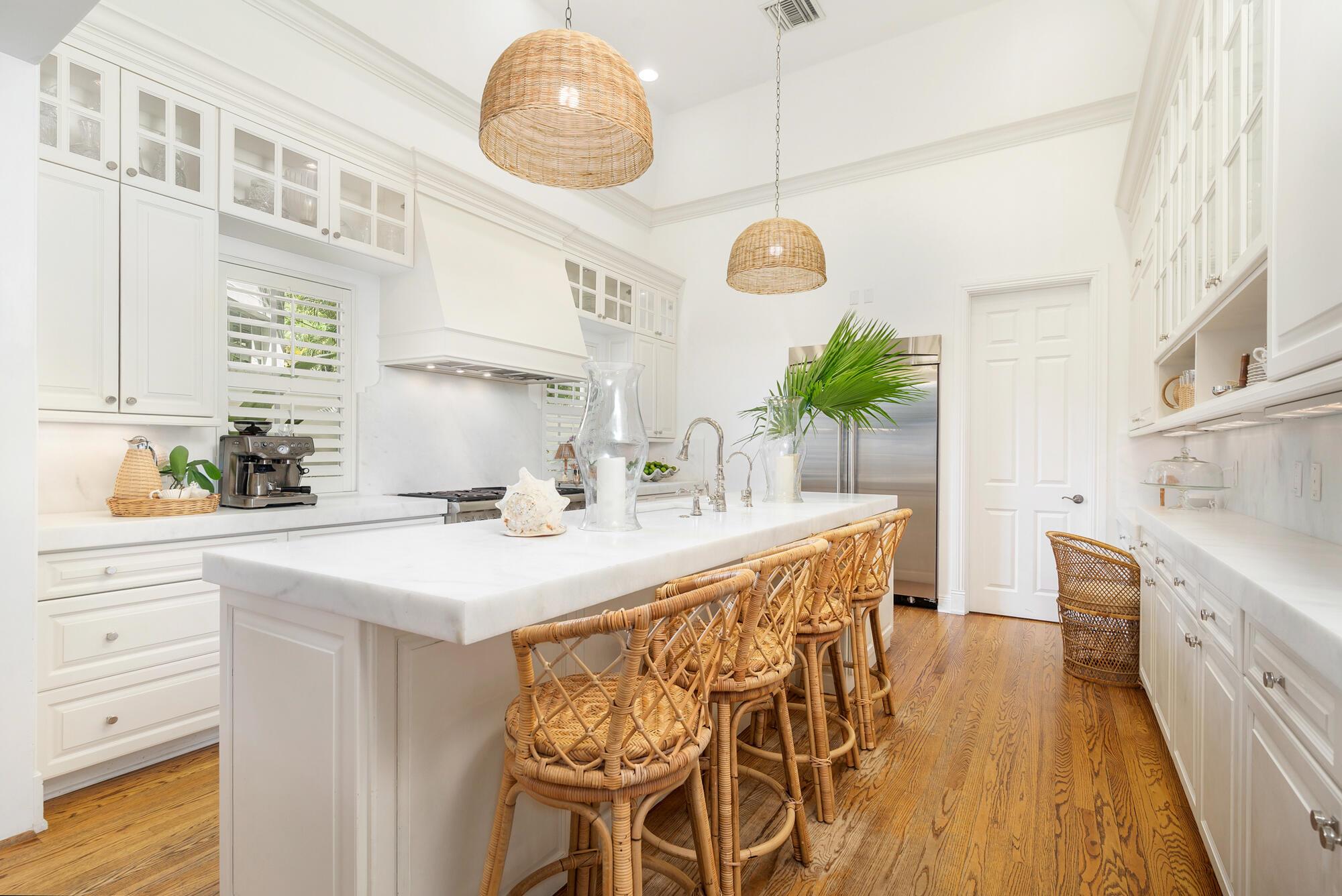 EDGEWATER - Residential