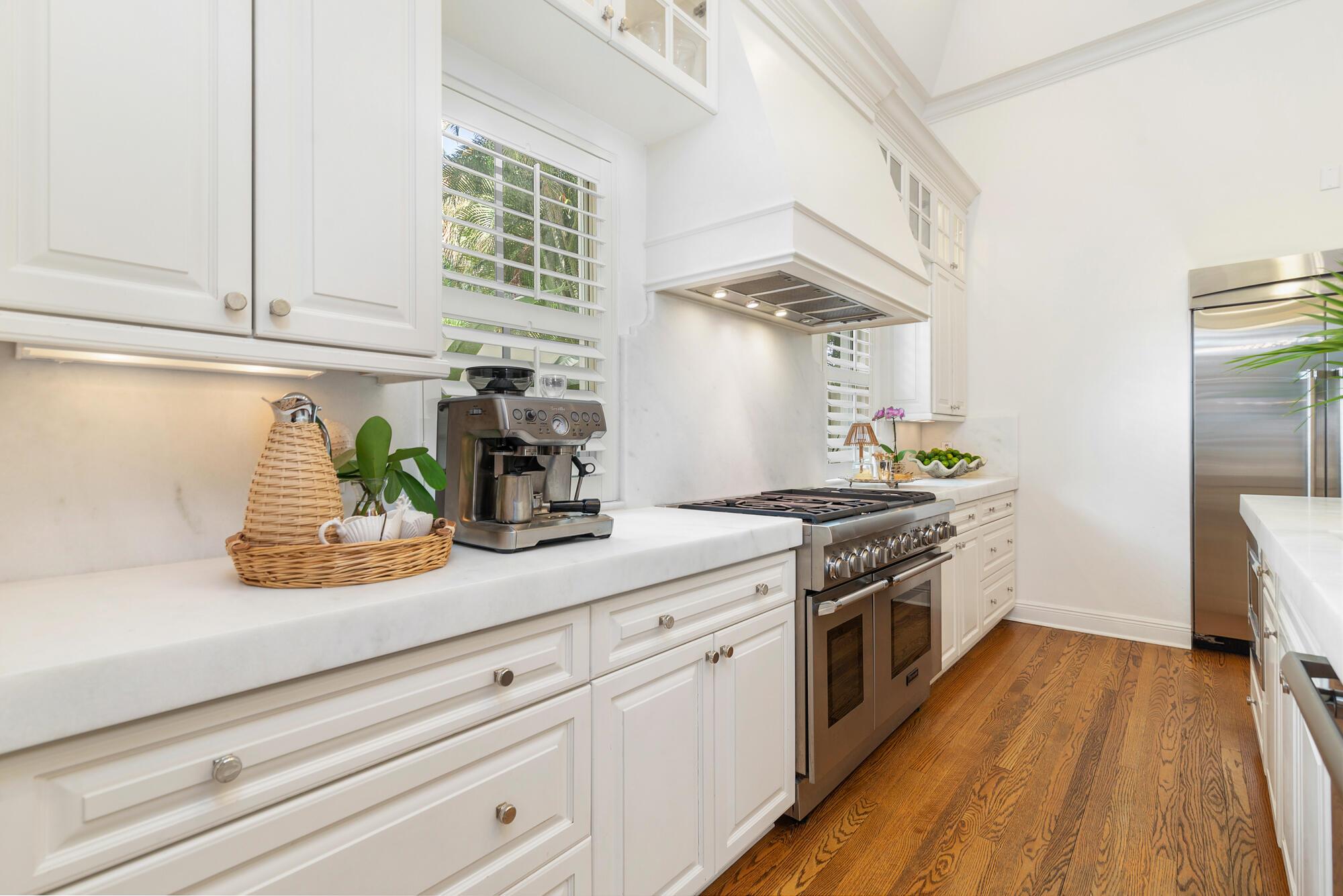 EDGEWATER - Residential