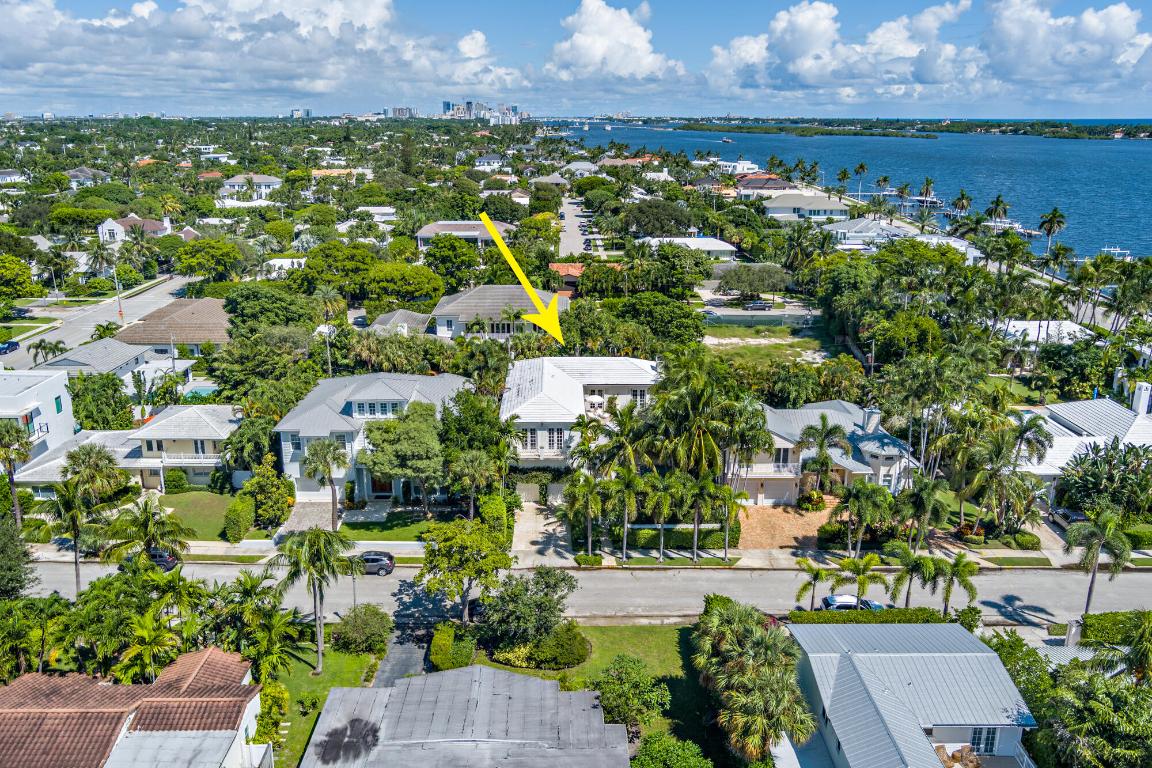 EDGEWATER - Residential