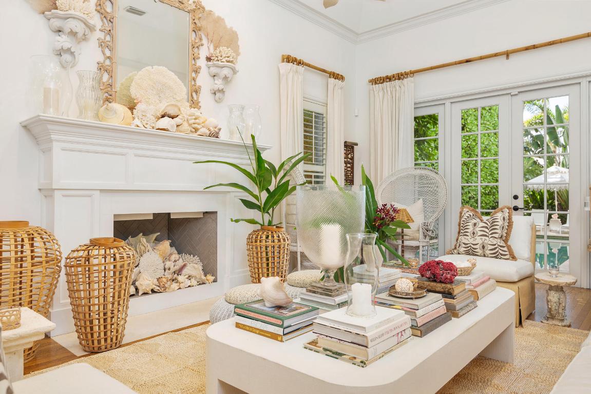 EDGEWATER - Residential