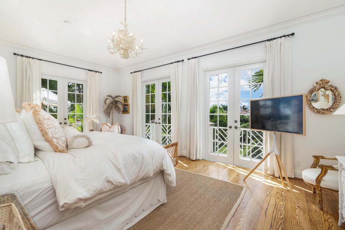 EDGEWATER - Residential