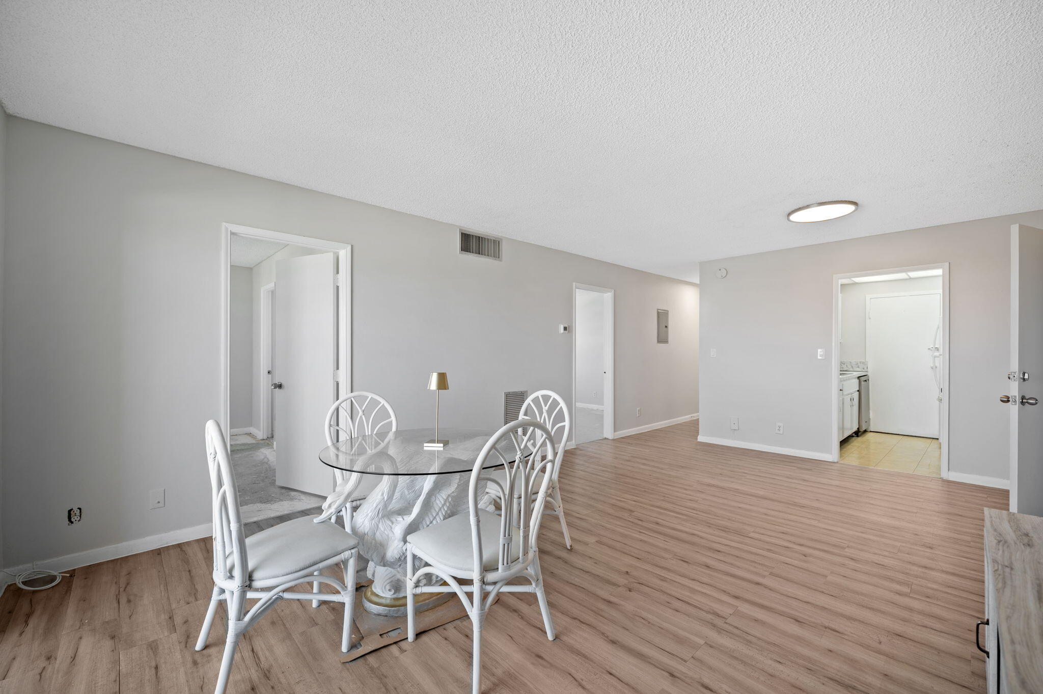 VICTORIA PARK TOWER CONDO - Residential
