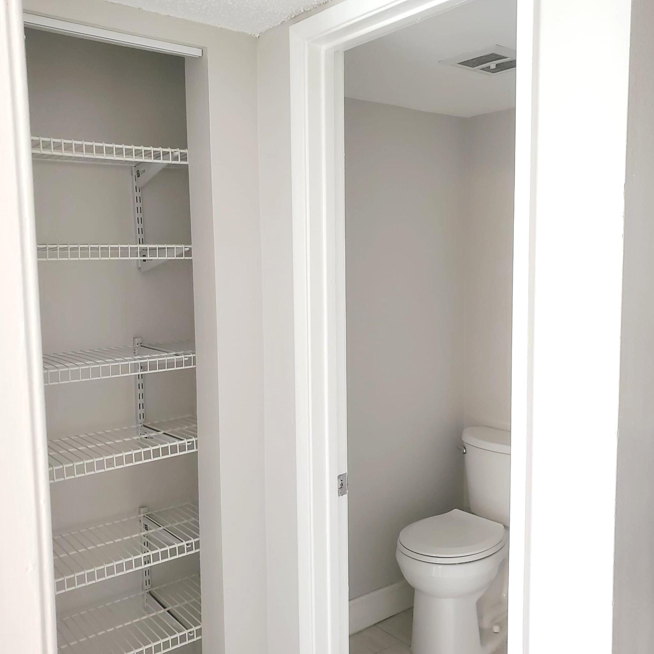 VILLAGE GREEN BUCKINGHAM COND - Residential