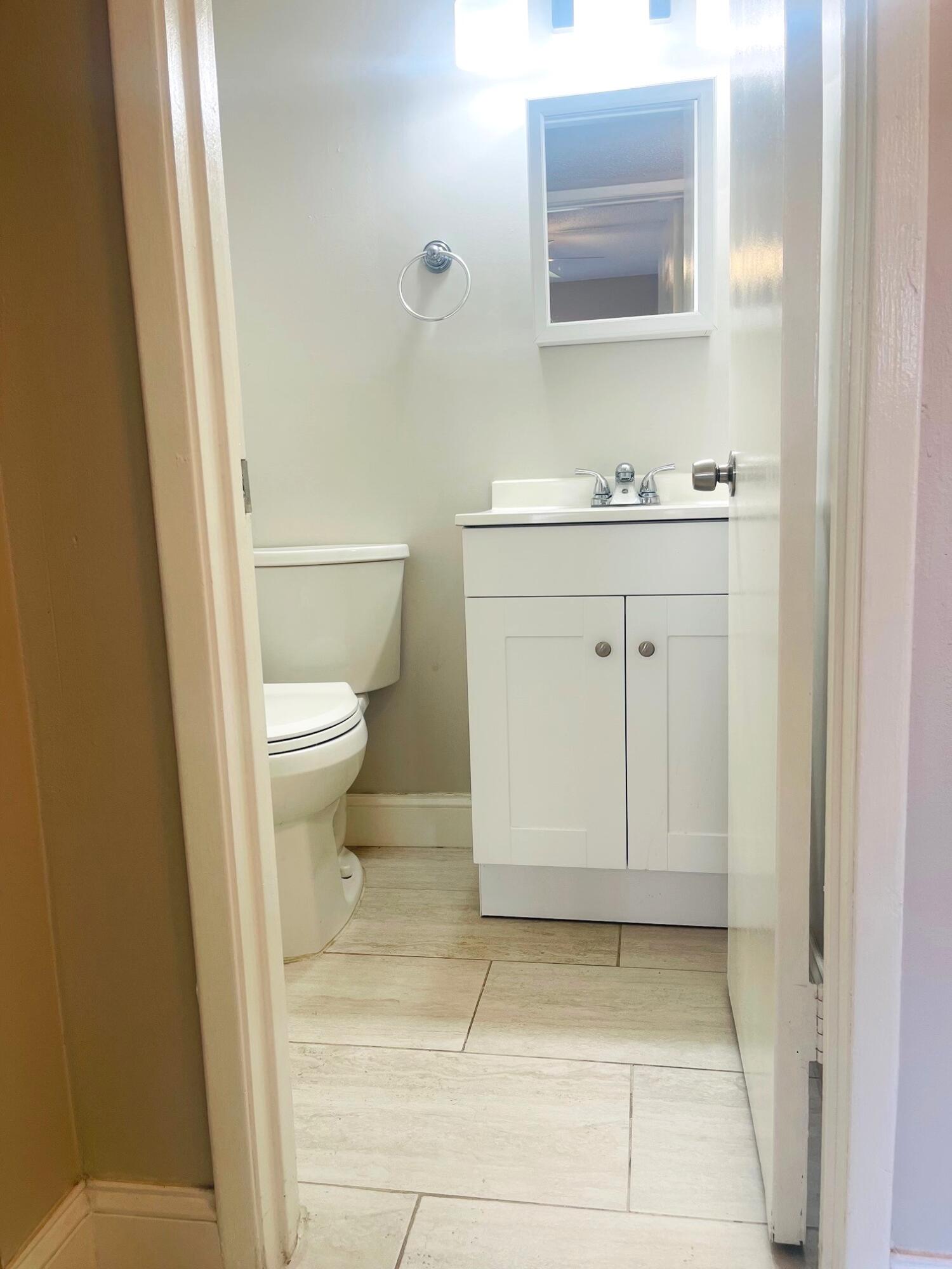 VILLAGE GREEN BUCKINGHAM COND - Residential