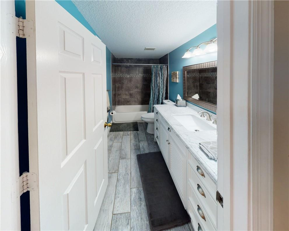 Coconut Point 164-27 B - Residential