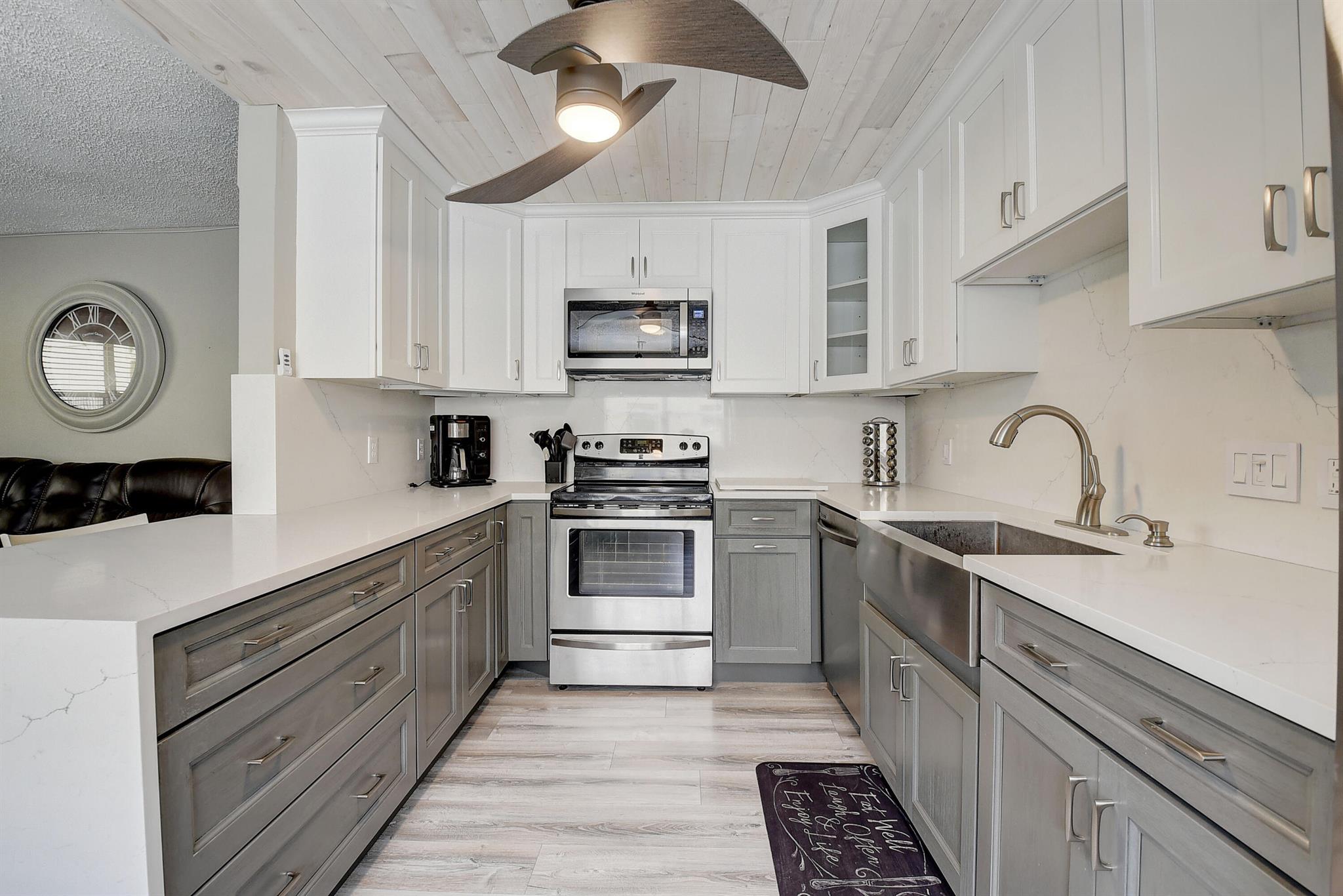 KINGS POINT SAXONY CONDOS - Residential