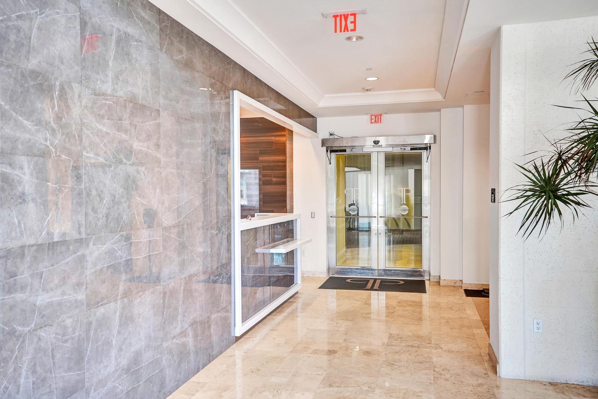 99 SE Mizner Boulevard 815