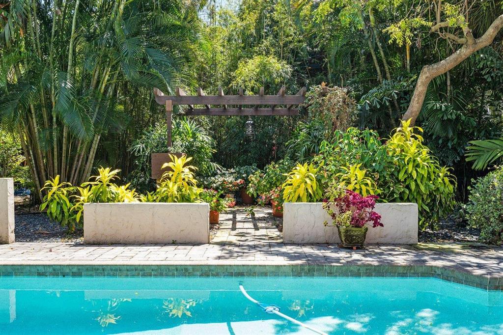 OLD FLORESTA - Residential