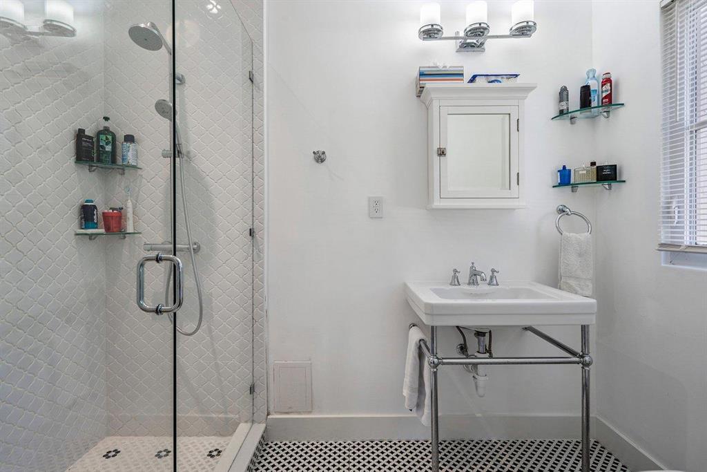 OLD FLORESTA - Residential