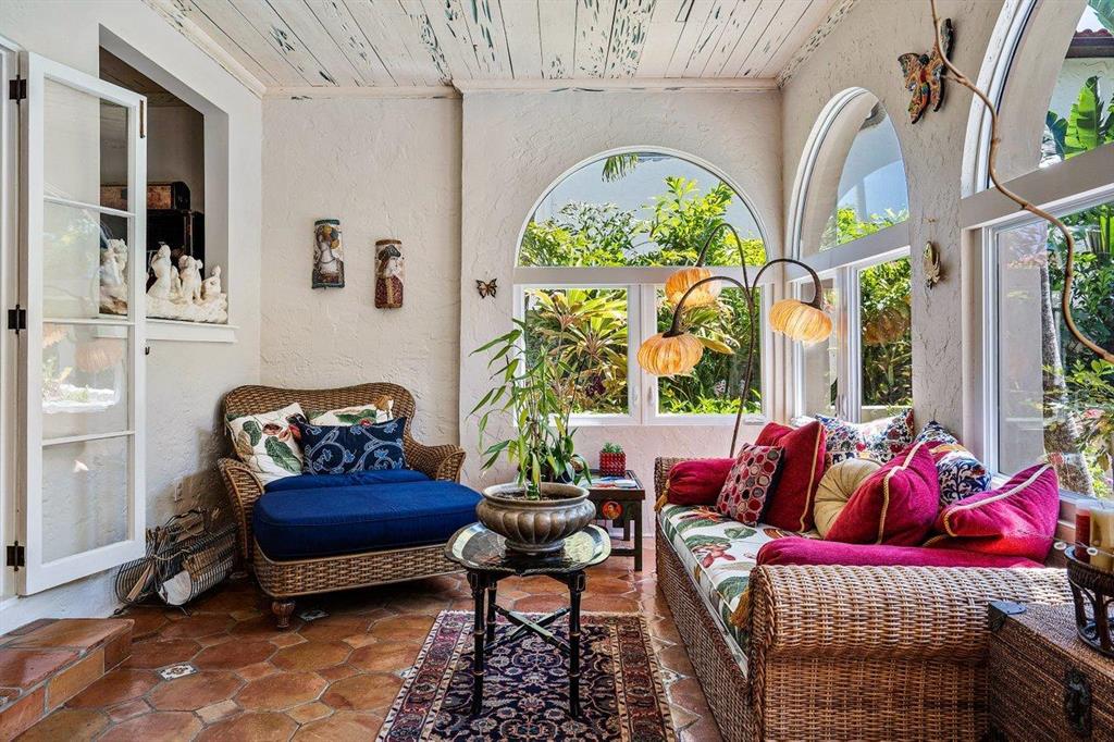 OLD FLORESTA - Residential