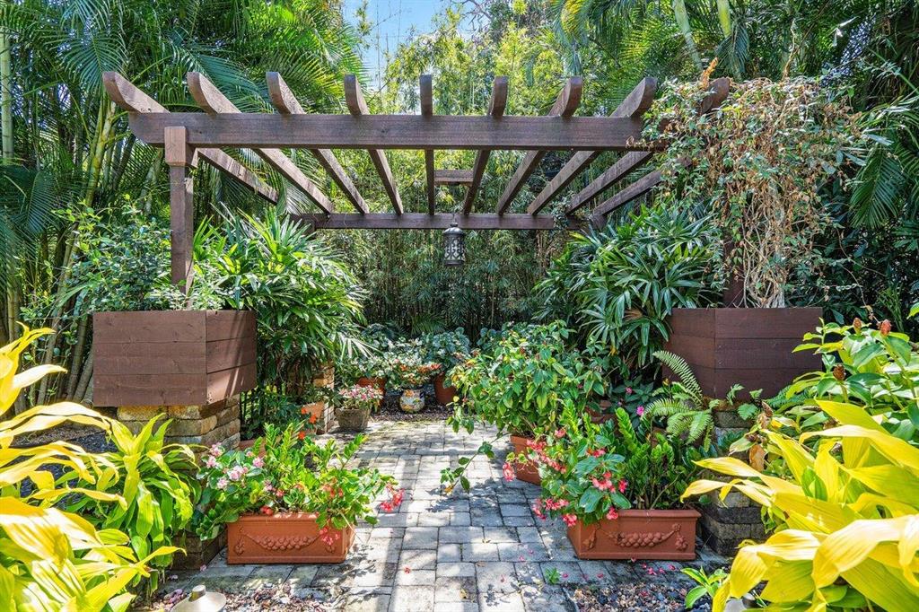 OLD FLORESTA - Residential