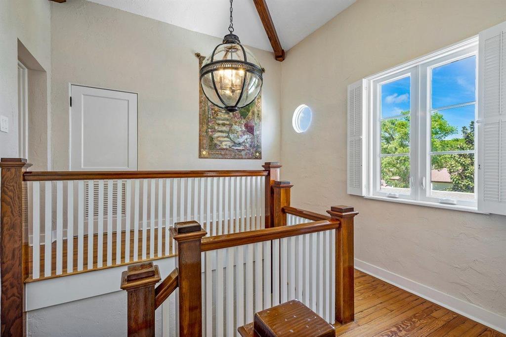 OLD FLORESTA - Residential