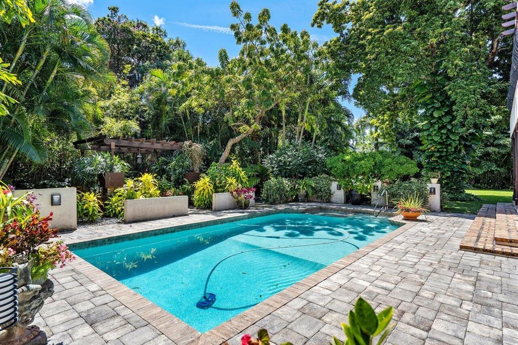 OLD FLORESTA - Residential