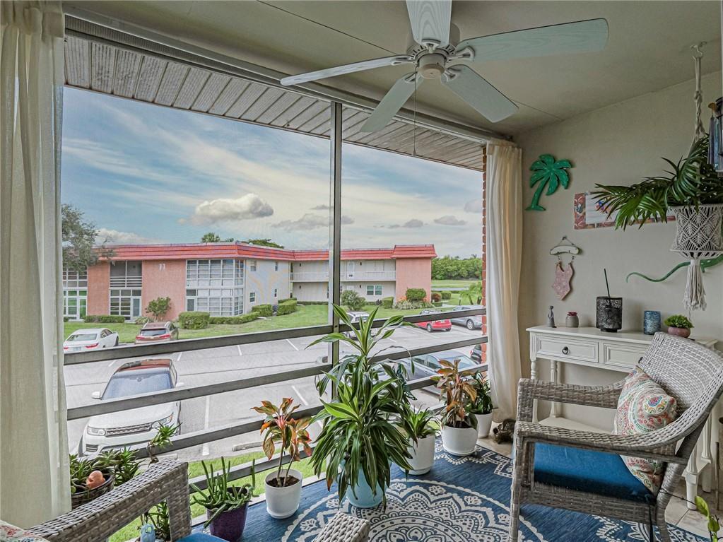 VISTA ROYALE PHASE IV BLDGS 83-111 - Residential