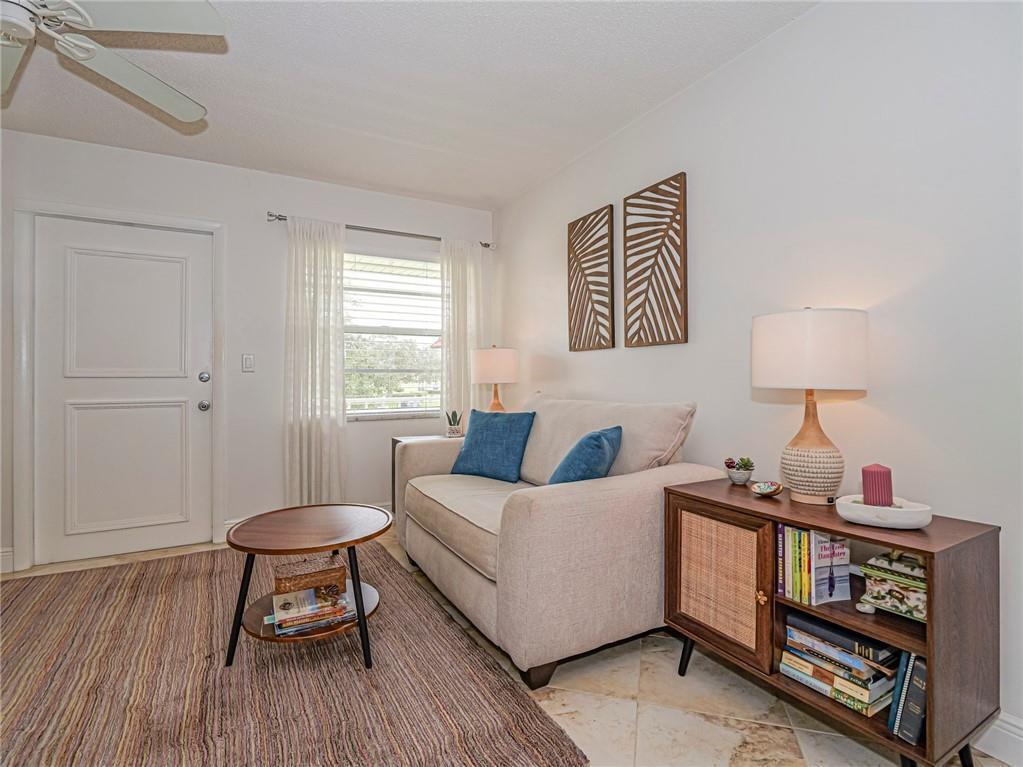 VISTA ROYALE PHASE IV BLDGS 83-111 - Residential