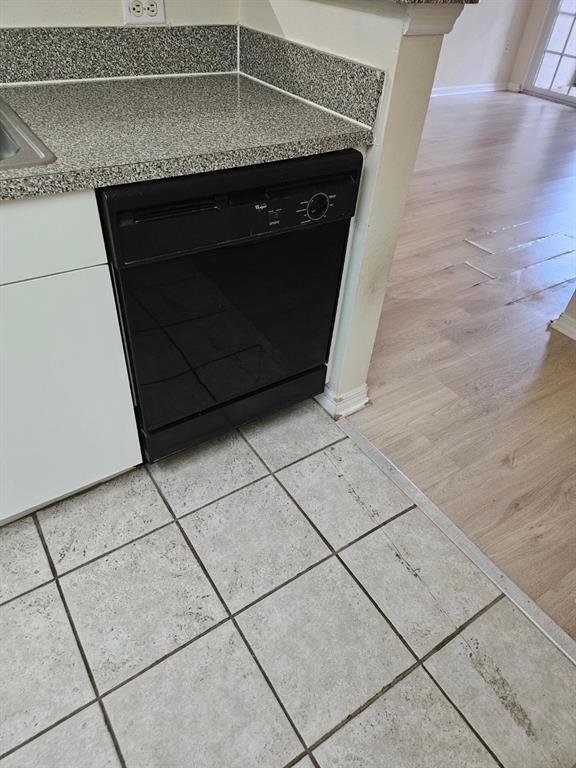 Evergreen Lakes Condo - Residential Lease