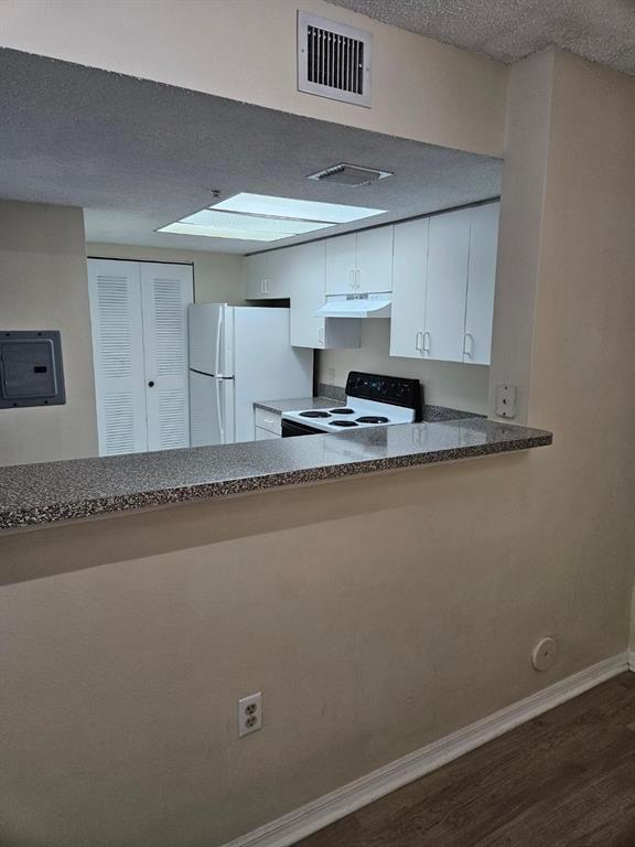 Evergreen Lakes Condo - Residential Lease