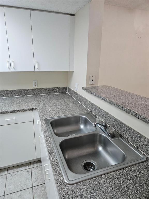 Evergreen Lakes Condo - Residential Lease