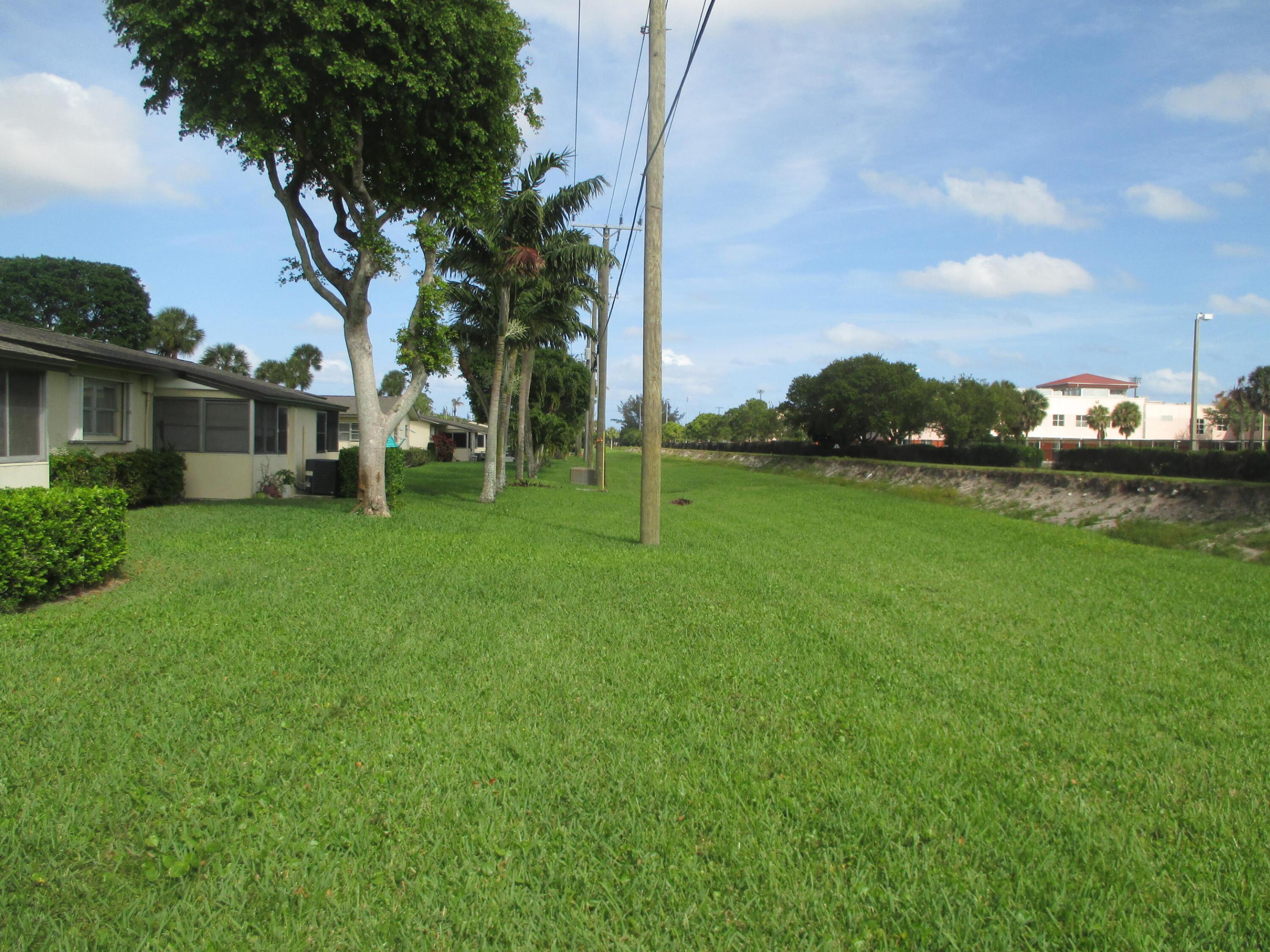 CRESTHAVEN VILLAS - Residential Lease